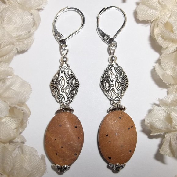 wvluckygirl Jewelry - Brown Boho Beaded Earring Set Handmade NWT 5208